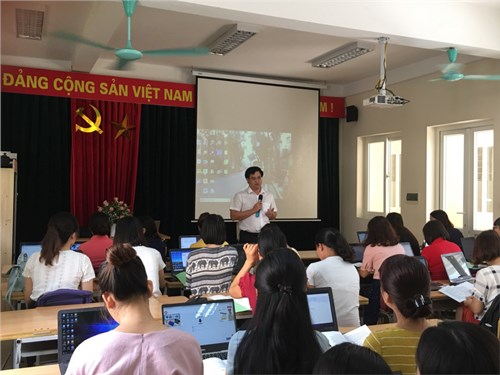 Trường tiểu học Đô Thị Việt Hưng tiếp tục triển khai lớp tập huấn, bồi dưỡng công nghệ thông tin cho cán bộ, giáo viên, nhân viên hè 2018
